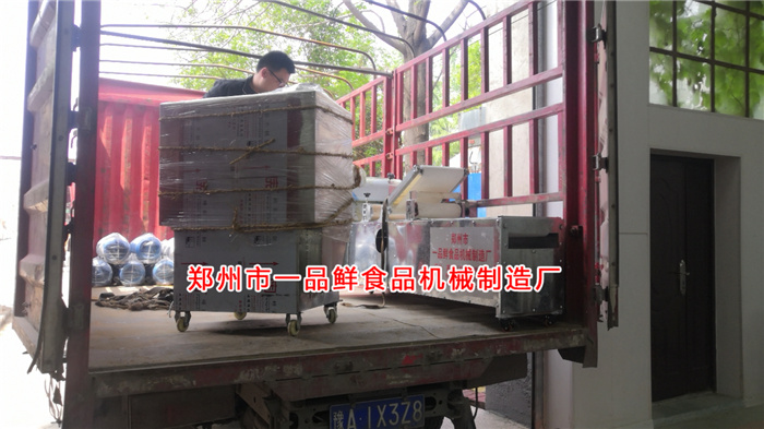 設(shè)備裝車(chē)完畢即將發(fā)往目的地